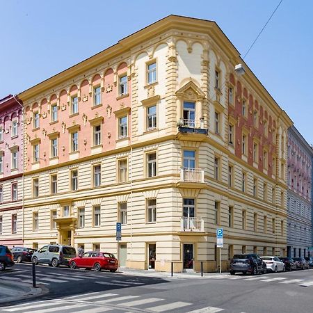 Apartments With The Lions Prague Exterior photo